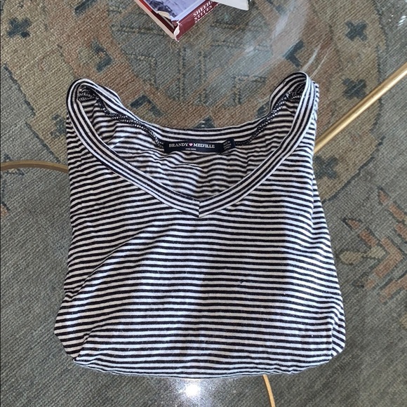 Brandy Melville black and white crop top tee - Picture 4 of 7